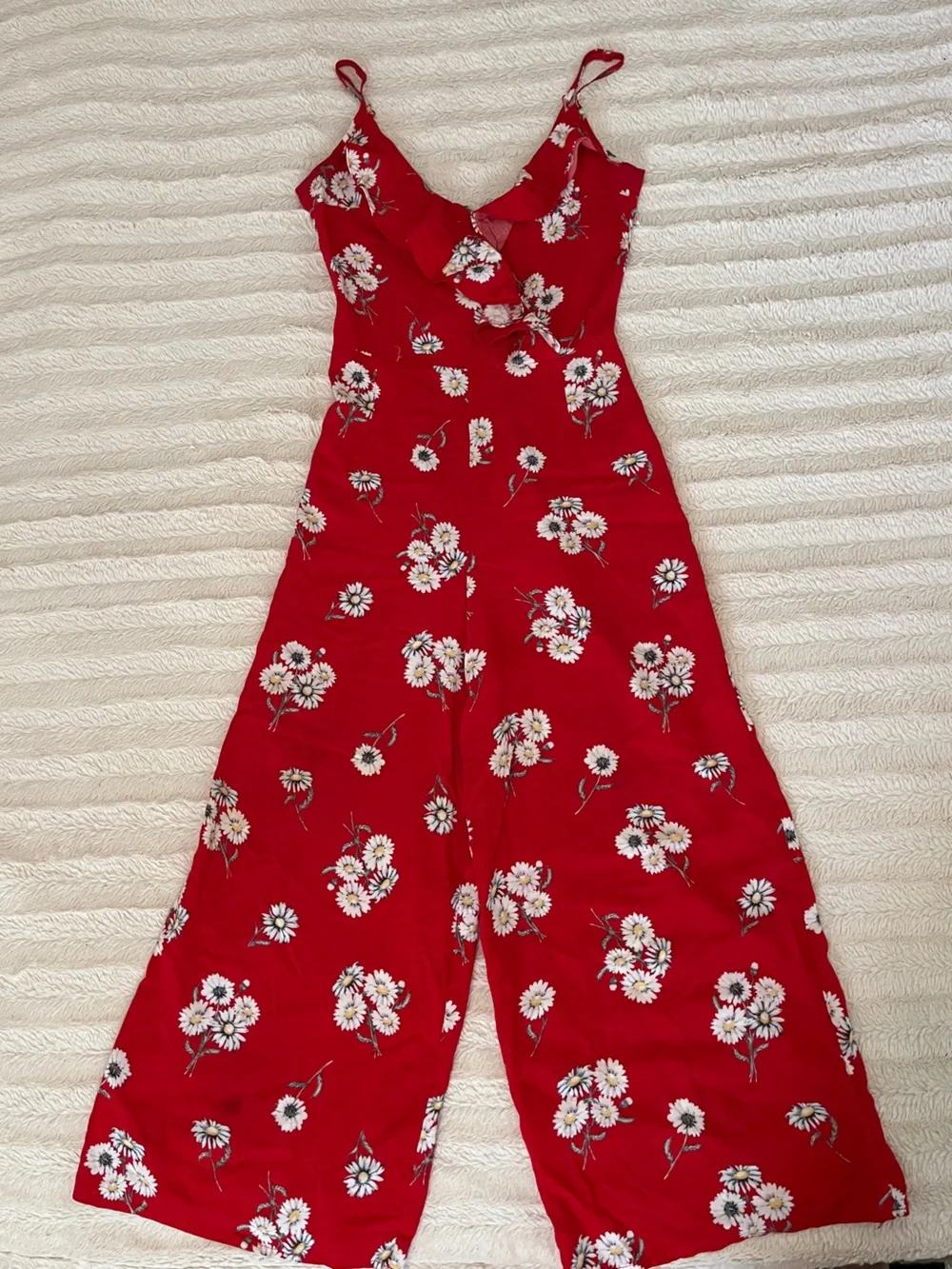 H&M bold red